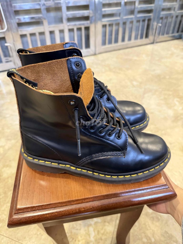 Bốt Dr. Martens 1460 Vintage Da Quilon Đen. Mua bán Giày dép tại Quận Cầu Giấy Hà Nội được đăng bởi Bùi hữu Duy hình 5