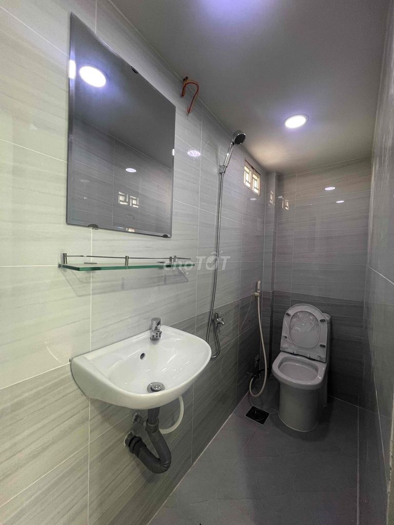 Дом в переулке 152 Ly Thanh Tong, Tan Phu, 3х5м, 2 этажа, 2 спальни