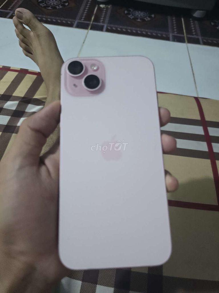 iPhone 15 Plus hồng chuẩn zin đẹp có gl. Mua bán Điện thoại tại Quận 12 Tp Hồ Chí Minh được đăng bởi Thành Phát hình 1