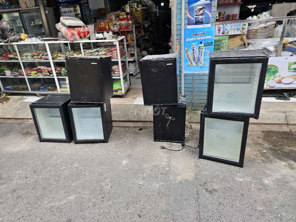 Tủ lạnh mini 1 lít 2019 Đen không lạnh. Mua bán Tủ lạnh tại Quận Tân Bình Tp Hồ Chí Minh được đăng bởi A phát hình 1