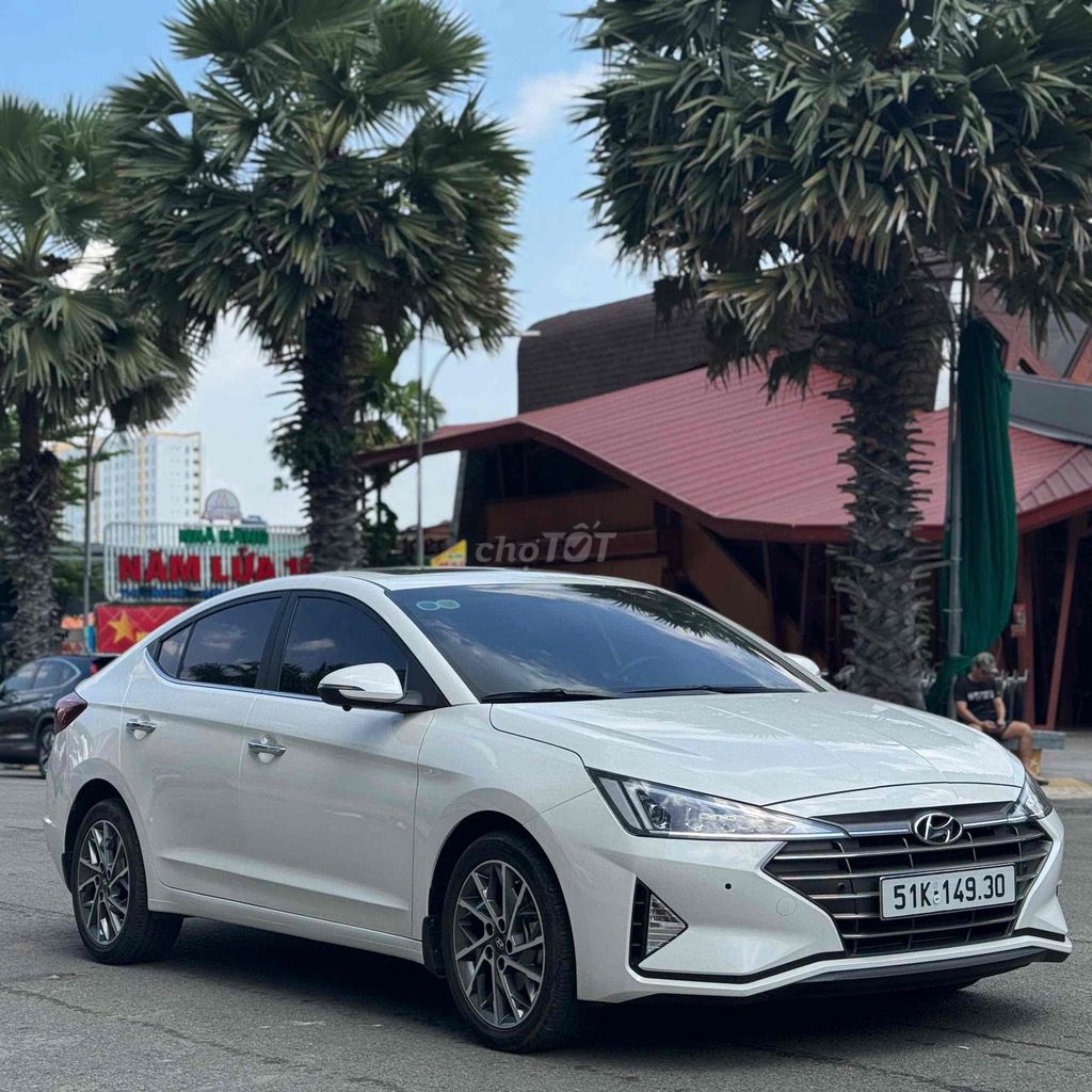Siêu lướt Elantra 2021 chỉ 8.000km sai km tặng xe. Mua bán Ô tô tại Thành phố Dĩ An Bình Dương được đăng bởi Dương hình 1