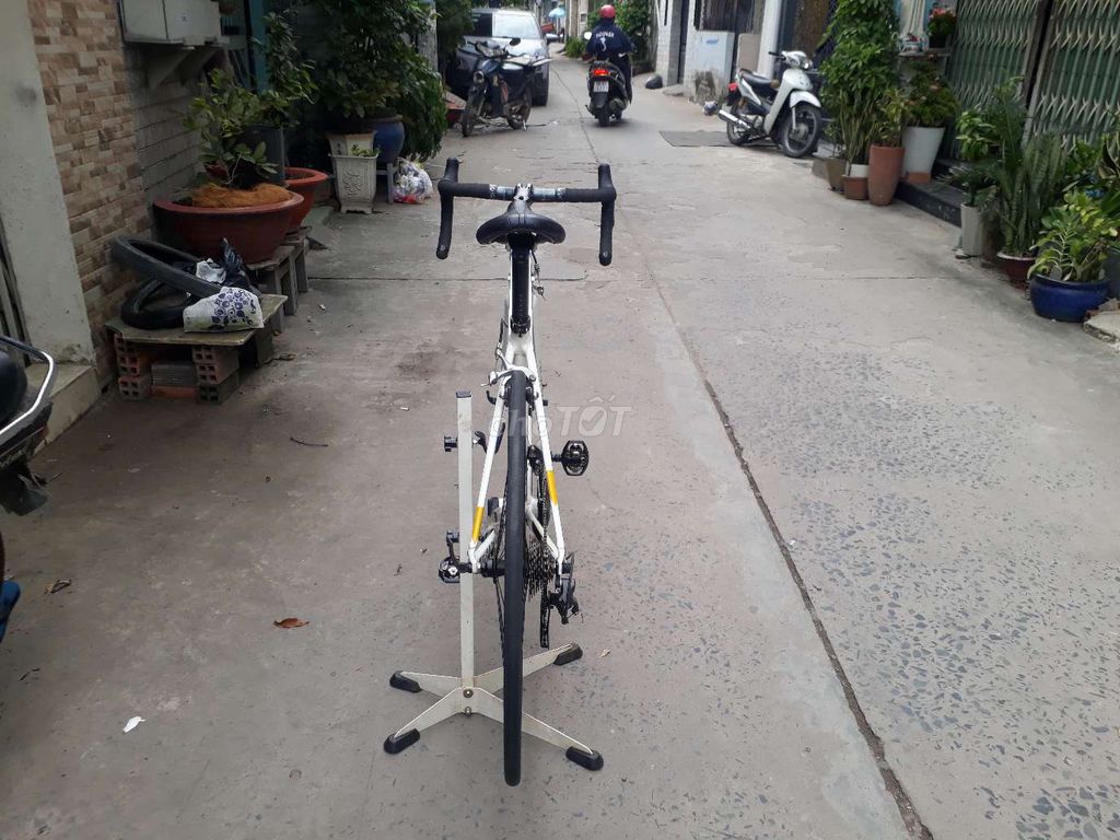Xe GIANT PUỘC CARBON .SHIMANO ULTEGRA. Mua bán Xe đạp tại Quận 12 Tp Hồ Chí Minh được đăng bởi ngoc van nguyenn hình 5