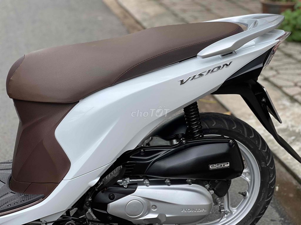 Honda Vision 2017 Trắng Nâu. Mua bán Xe máy tại Quận Ô Môn Cần Thơ được đăng bởi Huỳnh Thắng hình 9