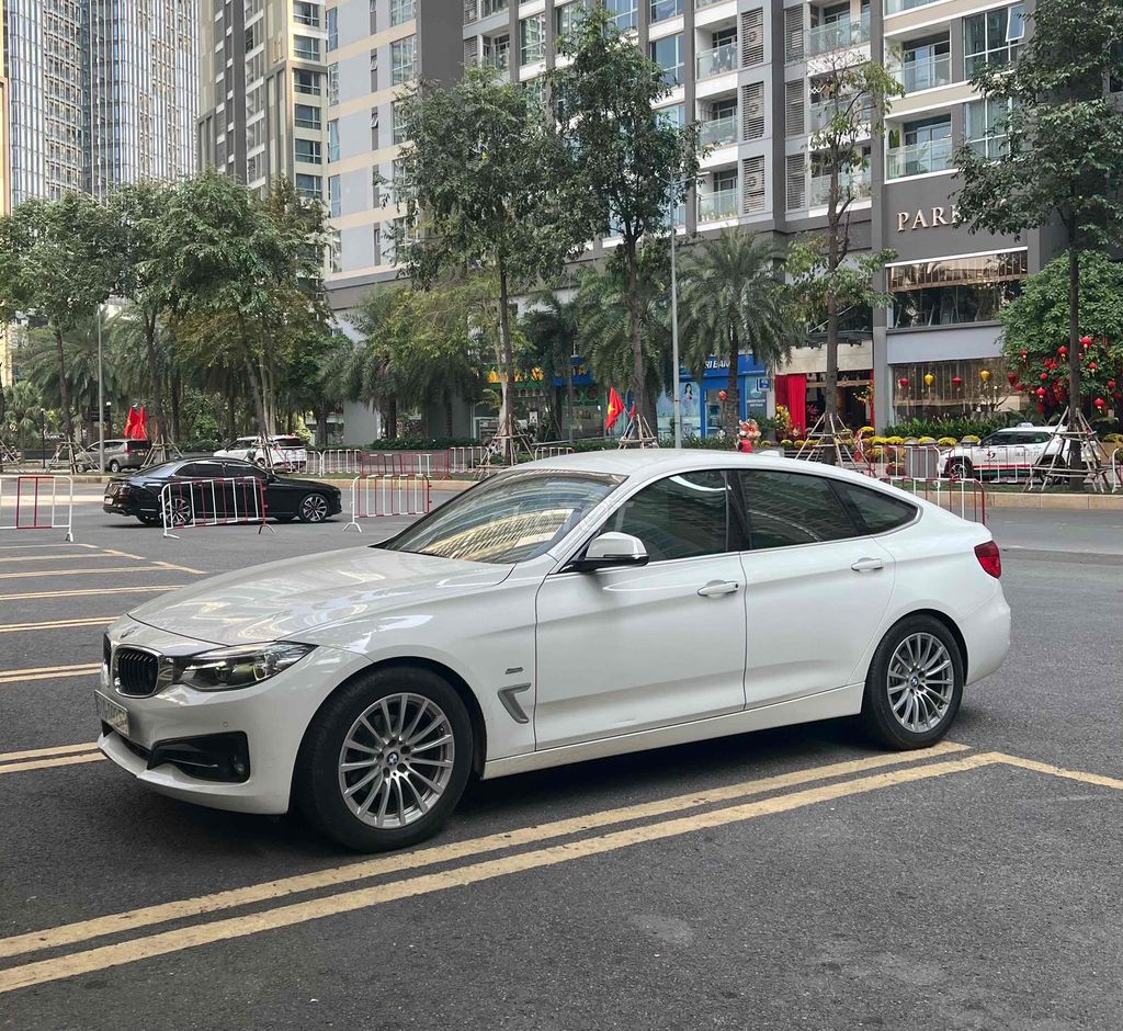 BMW 3 Series 2019 - 41000 km