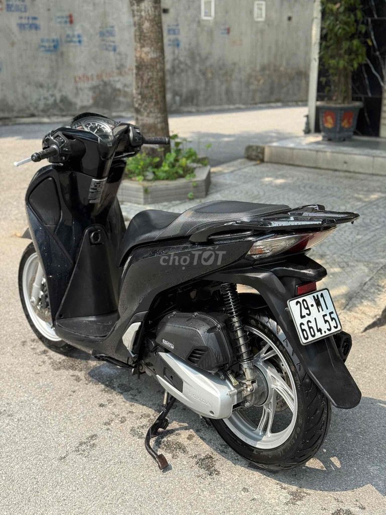 Honda SH 150i ABS 2018 оригинал черный отличный