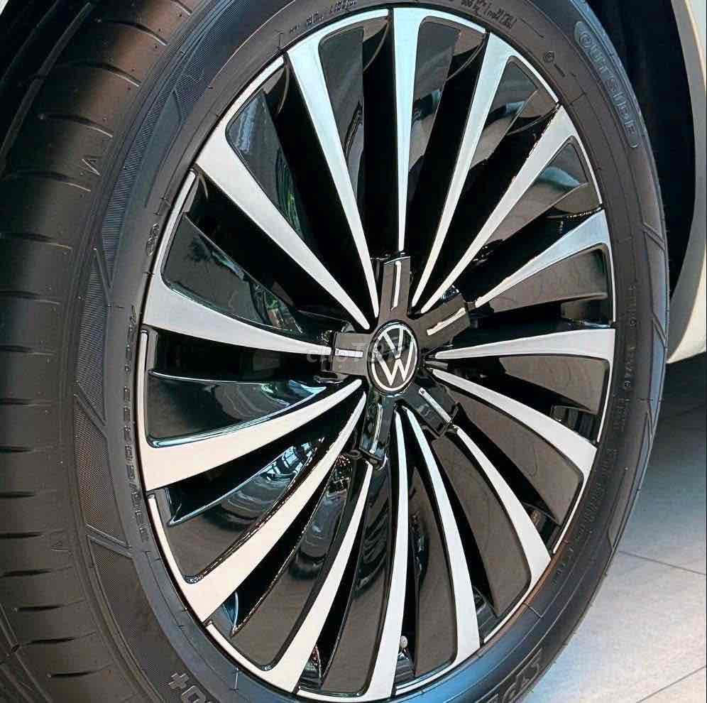 Volkswagen Viloran 2025 Đủ Màu Giá Tốt. Mua bán Ô tô tại Huyện Bù Đăng Bình Phước được đăng bởi Hưng Messi Bán Xe Đức hình 8