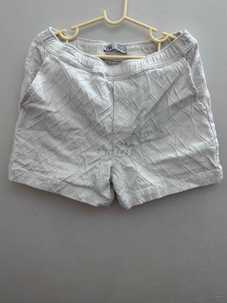 Quần ZARA màu be đi biển. Mua bán Quần áo tại Quận Tân Phú Tp Hồ Chí Minh được đăng bởi Bùi Tấn Tài hình 1