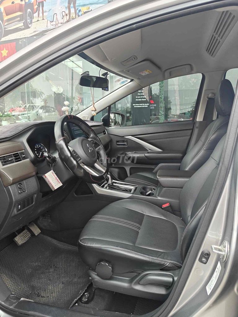 Xpander 2022 Premium Bạc odo 3v xe lướt gía hời. Mua bán Ô tô tại Quận 5 Tp Hồ Chí Minh được đăng bởi Thanh Hoàng hình 10