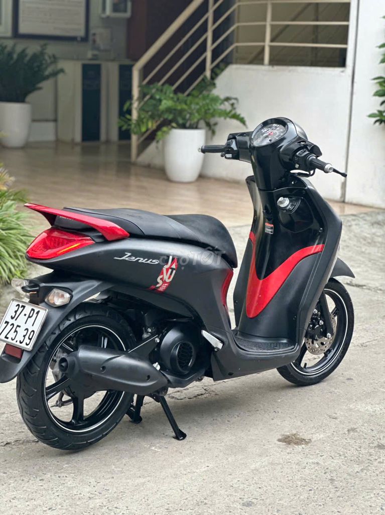 Cấn bán Janus khóa smartkey cực mới rất đẹp. Mua bán Xe máy tại Quận Nam Từ Liêm Hà Nội được đăng bởi E Hằng hình 5