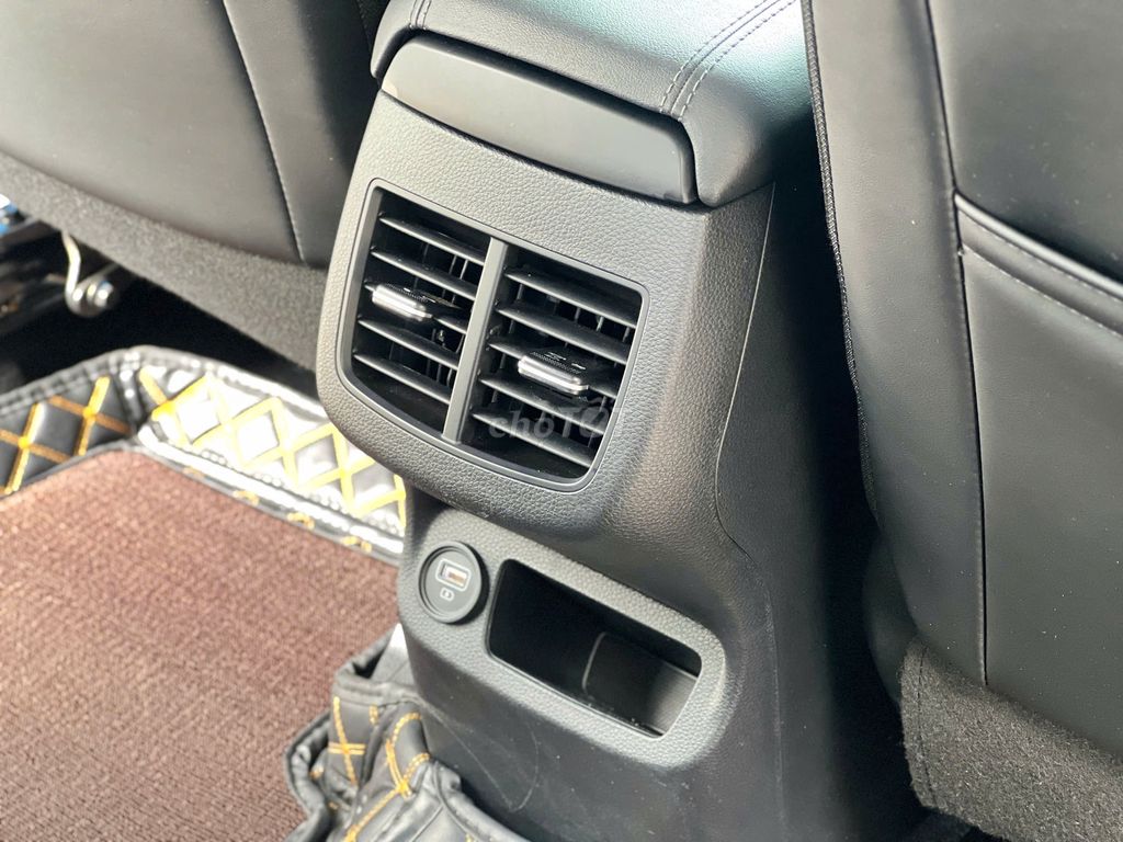 Kia Seltos Luxury 1.4 AT 2023 - 25999 km. Mua bán Ô tô tại Thành phố Thủ Dầu Một Bình Dương được đăng bởi trần thị khánh huyền  hình 14