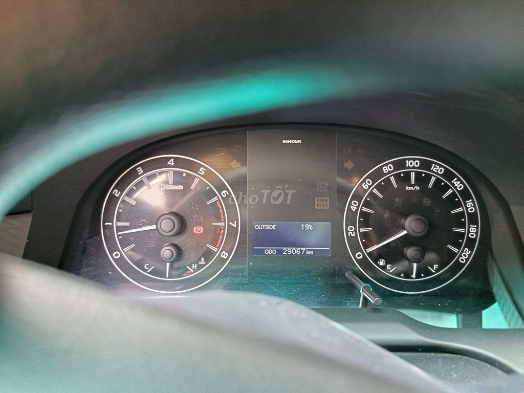 Toyota Innova 2016 2.0E - 29000 km. Mua bán Ô tô tại Quận Hai Bà Trưng Hà Nội được đăng bởi Trần Hùng hình 3