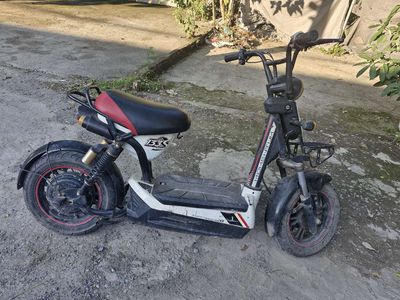 Xe đạp điện 133S Đen, Trắng, Đỏ. Mua bán Xe điện tại Quận Bắc Từ Liêm Hà Nội được đăng bởi Anh Tuấn