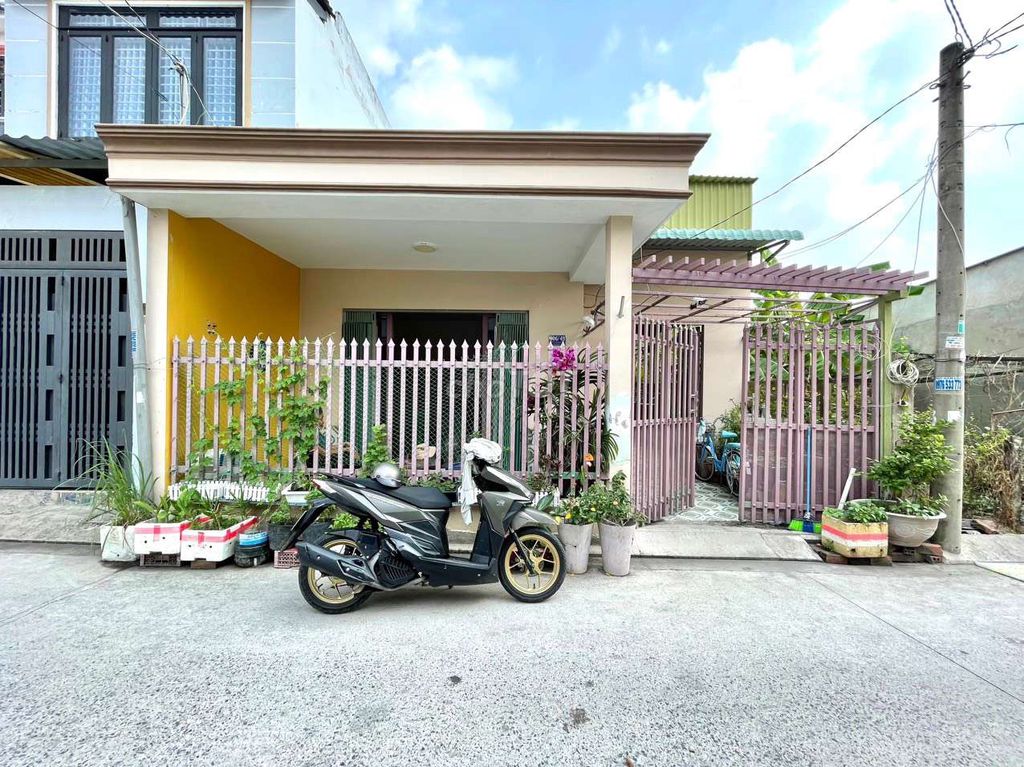 Nhà 7.3x18m, Giá 4.55ty, Nguyễn Văn Tạo , Nhà Bè , gần trường QT Mỹ.