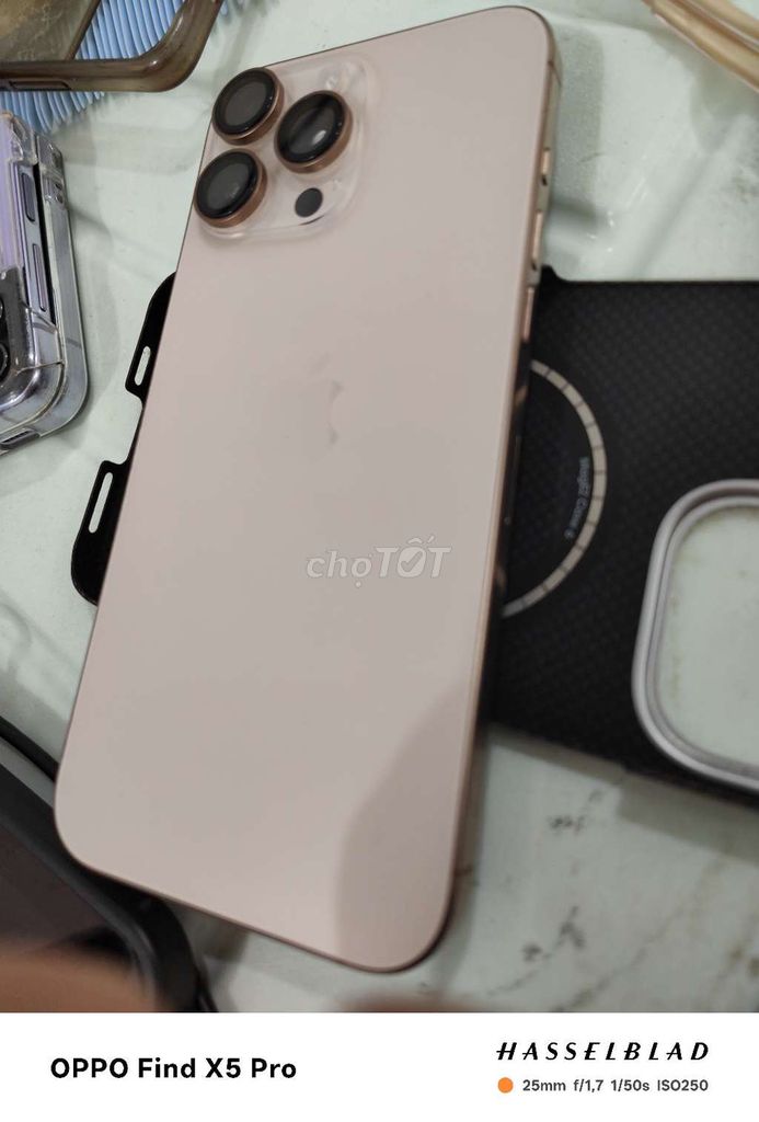 Apple iPhone 16 Pro Max Vàng hồng Like 99%. Mua bán Điện thoại tại Huyện Hòa Thành Tây Ninh được đăng bởi Nhanh hình 1