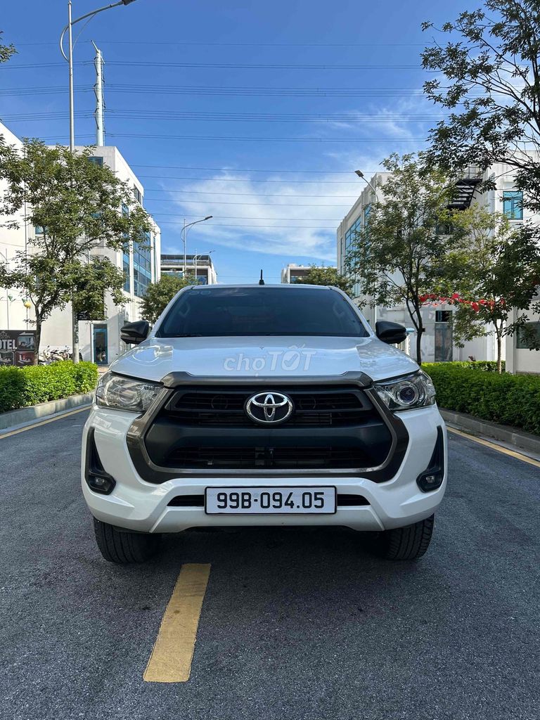 Toyota Hilux 2020 2.4L 4x2 MT - 96836 km. Mua bán Ô tô tại Quận Hà Đông Hà Nội được đăng bởi TIẾN QUÂN CAR hình 1