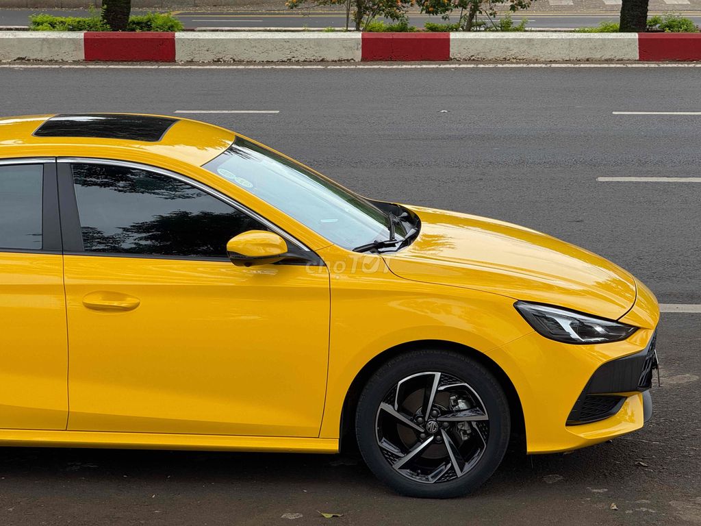 MG5 Luxury - 27000 km. Mua bán Ô tô tại Thành phố Buôn Ma Thuột Đắk Lắk được đăng bởi Bùi Việt Hoàng hình 8