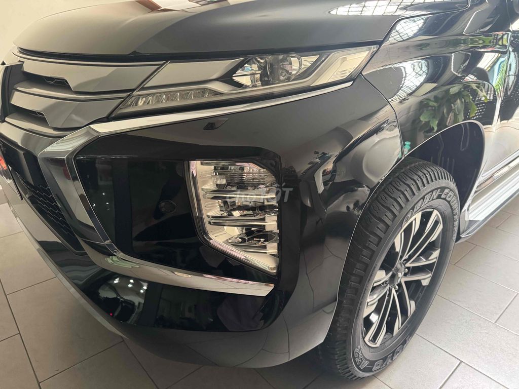Mitsubishi Pajero Sport Full 2022 Черный Автомат