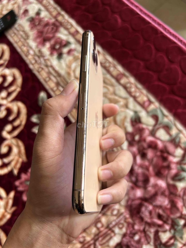 Apple iPhone 11 Pro Max 64GB Vàng. Mua bán Điện thoại tại Huyện Hải Hậu Nam Định được đăng bởi Đoàn Chi hình 1