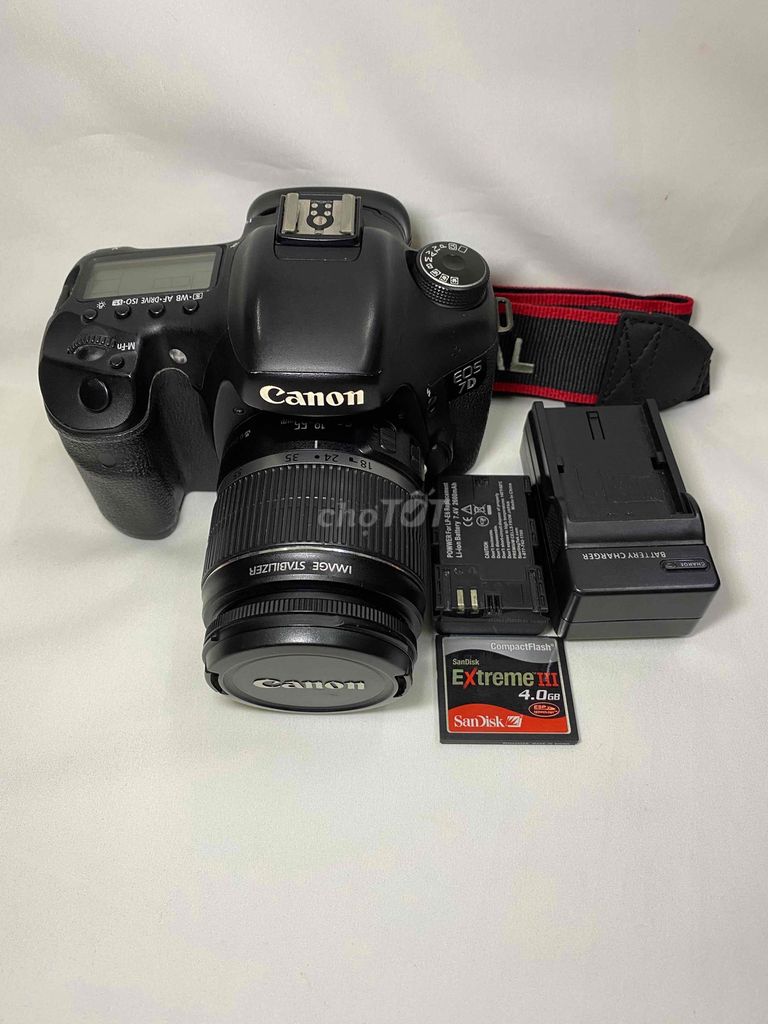 CANON 7D kit 18-55 is