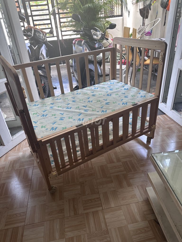 Quây cũi Gỗ Nâu Đã sử dụng. Mua bán Mẹ và bé tại Thành phố Nha Trang Khánh Hòa được đăng bởi Đặng Trang hình 1