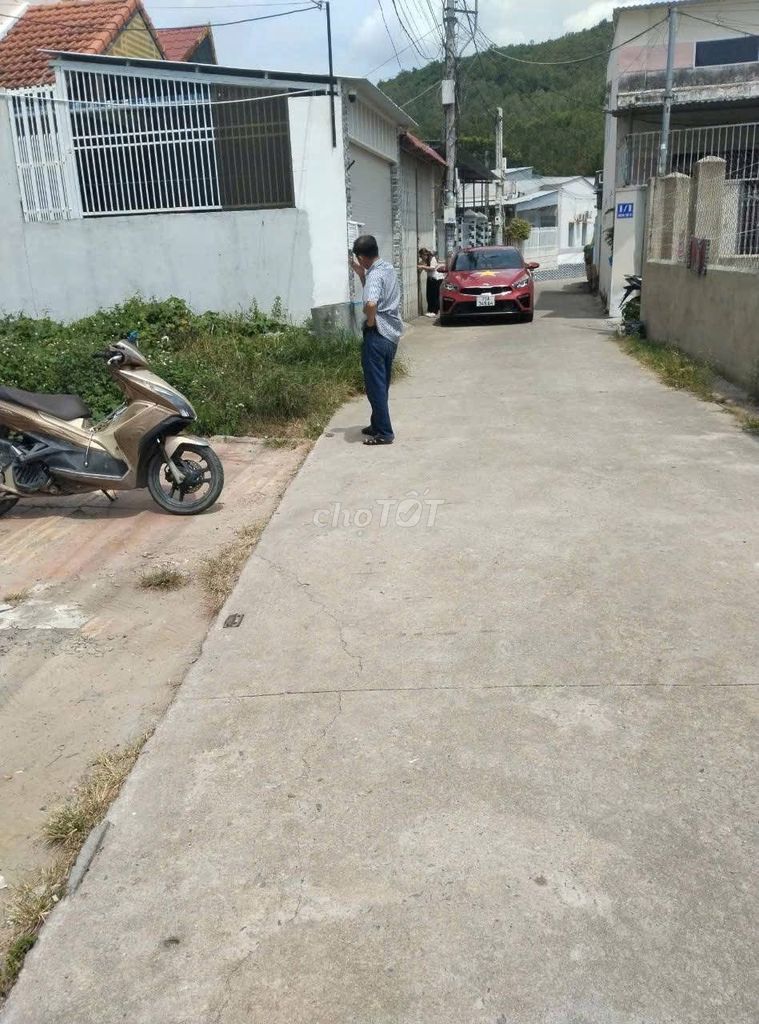 Đất hem oto Trần Sâm, Xã Phước Đồng, Nha Trang,. Mua bán Đất tại Thành phố Nha Trang Khánh Hòa được đăng bởi Văn Liêm Đất Xã Ven Biển hình 3