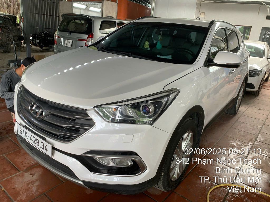 Hyundai Santa Fe 2016 2.4L 4WD - 156658 km. Mua bán Ô tô tại Thành phố Thủ Dầu Một Bình Dương được đăng bởi PHONG PHU CONG TY hình 5