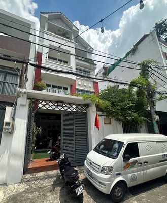 BIỆT THỰ NGAY CHỢ TÂN HƯƠNG.DT:7.6x22=168m2. Giá rẻ: 17.8 tỷ. Mua bán nhà ở tại Quận Tân Phú Tp Hồ Chí Minh được đăng bởi Lê Tiến