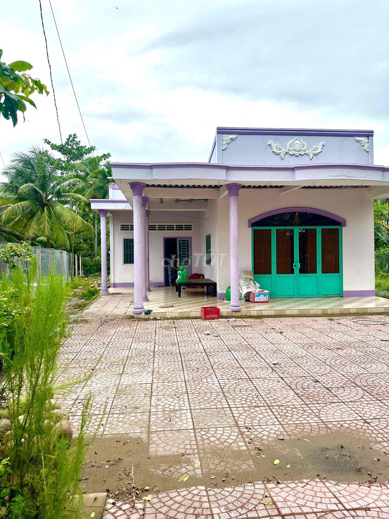 cần bán nhà gần cầu số 1 3phòng ngủ diện tích 589,2m. Mua bán nhà ở tại Huyện Mang Thít Vĩnh Long được đăng bởi Kiều Diễm  hình 1