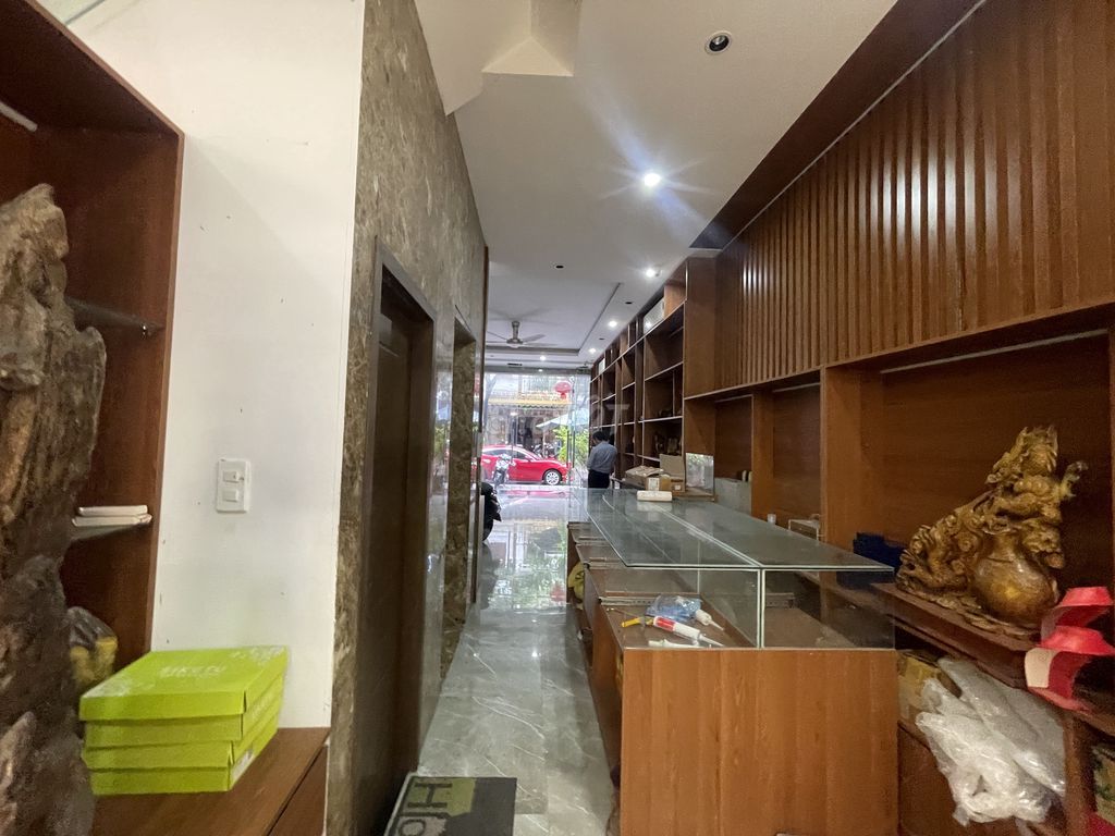 5-storey house with elevator near My Khe beach — photo 8