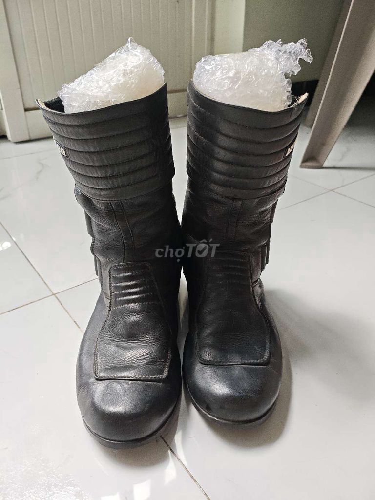 Giày Biker Harro Size 43. Mua bán Giày dép tại Huyện Bến Lức Long An được đăng bởi Lưu Yêm hình 1