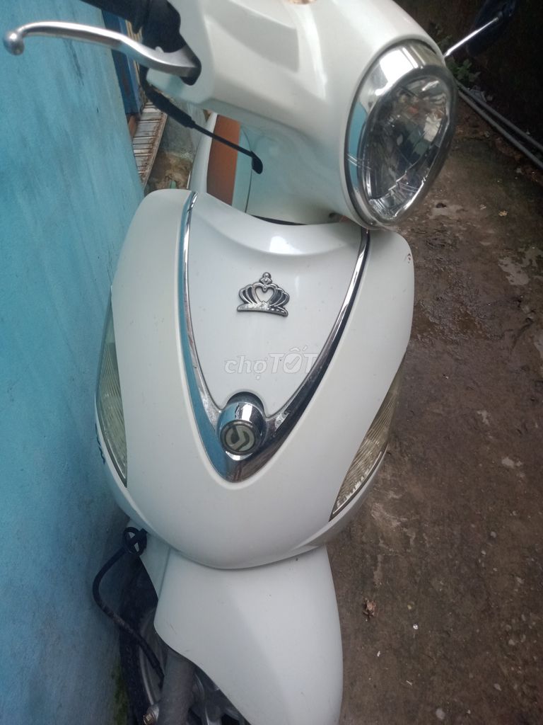 Xe Attila Elizabeth Fi. Mua bán Xe máy tại Thành phố Long Xuyên An Giang được đăng bởi My Giang hình 2