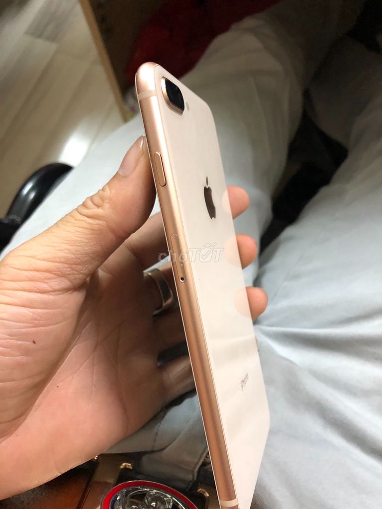 0778899922 - Apple iPhone 8 plus 64 GB vàng hồng QT hư camera