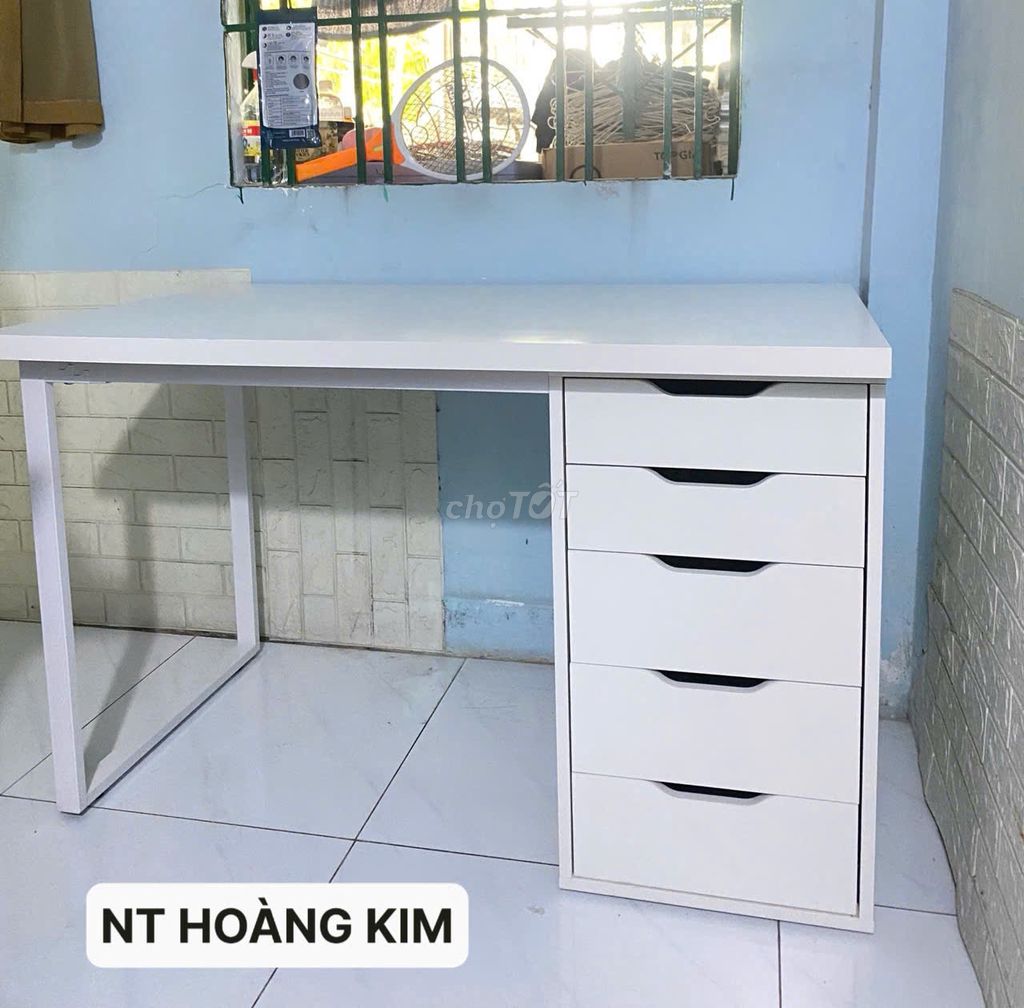 BÀN CÓ HỘC TỦ # BÀN IKEA . Mua bán Tủ, kệ gia đình tại Thành phố Thủ Đức Tp Hồ Chí Minh được đăng bởi NT HOÀNG KIM hình 1