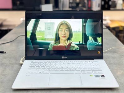 💻 Laptop LG Gram 2020 – Siêu nhẹ. Mua bán Laptop tại Quận Tân Bình Tp Hồ Chí Minh được đăng bởi Hoàng Nhã