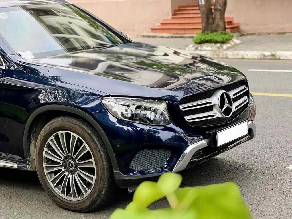 Mercedes Benz GLC Class 2018 250 4MATIC AT - 54000