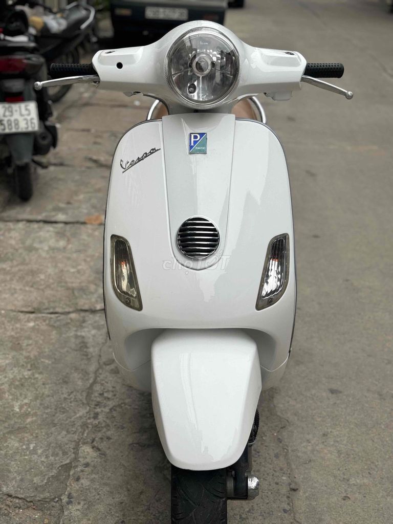 vespa 125cc xe đẹp chạy ít máy nguyên bản em lêndo