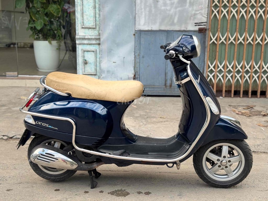 Скутер Piaggio Vespa LX 125 3v i.e. синий, оригинал, как новый