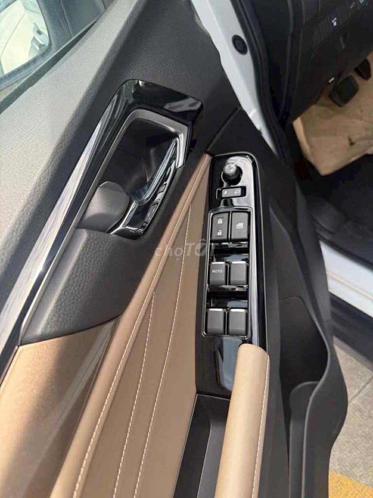 ISUZU 2025 - 7 CHỖ BỀN, ĐẸP. Mua bán Ô tô tại Thành phố Thanh Hóa Thanh Hóa được đăng bởi Thi Nguyễn hình 2