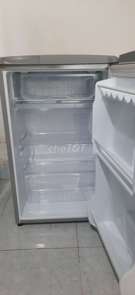 0904284150 - Tủ mini Sanyo Aqua 95 lít gaz block zin y hình Bh