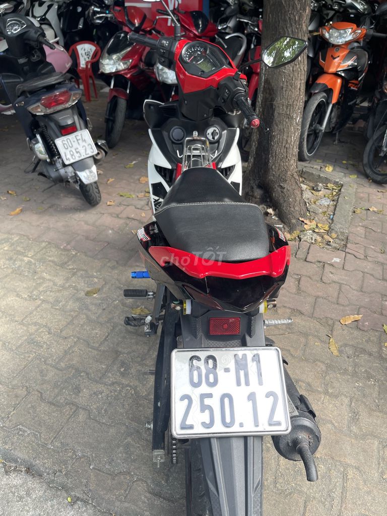 Yamaha Exciter 150 2017 Đỏ trắng đen. Mua bán Xe máy tại Thành phố Biên Hòa Đồng Nai được đăng bởi Phương nguyễn  hình 1