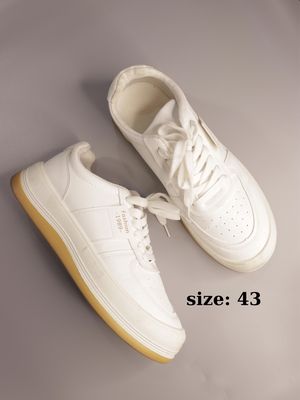 Giày sneaker các size từ 41 đến 43 mới 99%