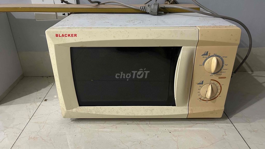 Lò vi sóng BLACKER MG717ABQ Trắng kem 17L. Mua bán Bếp, lò, đồ điện nhà bếp tại Quận Long Biên Hà Nội được đăng bởi Nguyễn Hưng hình 1