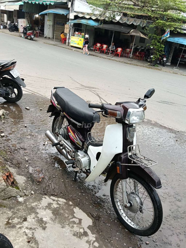 CẦN BÁN ĐR ÊM RU MỚI KENG. Mua bán Xe máy tại Quận Liên Chiểu Đà Nẵng được đăng bởi Bụi Quốc hình 1