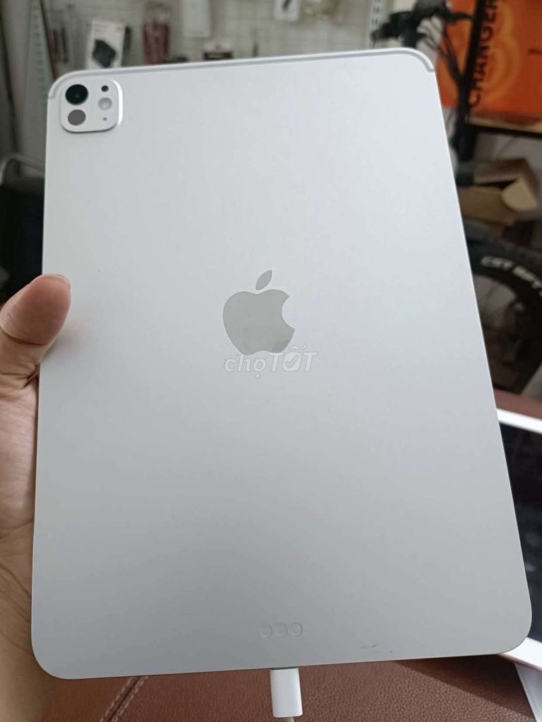  iPad Pro M5 11 inch 256GB sạc 6 lần kèm PK. Mua bán Máy tính bảng tại Quận Thanh Khê Đà Nẵng được đăng bởi TT PHONE hình 1