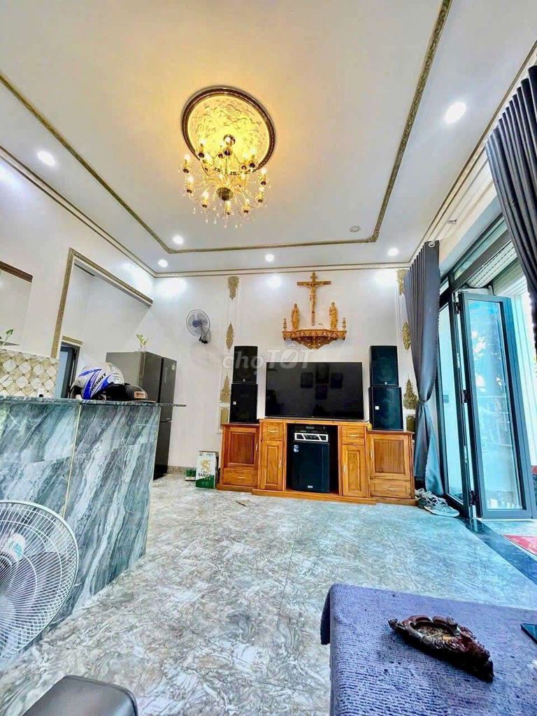 Nhà ngõ hẻm, 1 phòng ngủ ,52m2 , đường thân nhân trung, biên hòa.