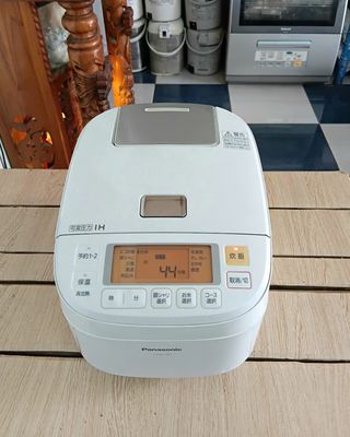 Nồi cơm điện cao tần IH Panasonic áp suất
