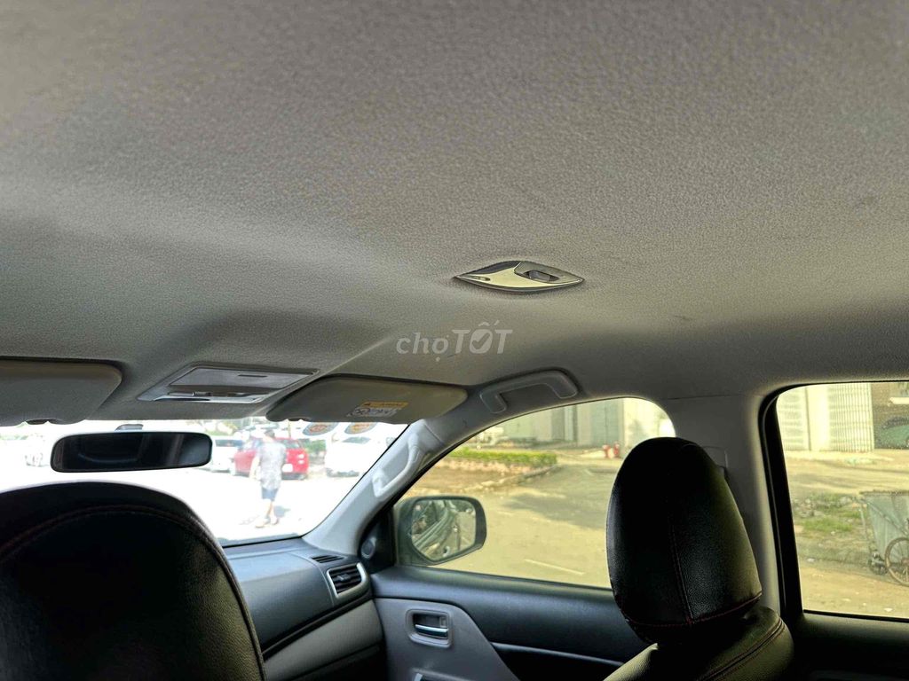 Mitsubishi Triton 2017 2 cầu. Mua bán Ô tô tại Quận Hà Đông Hà Nội được đăng bởi Hiệp Xoăn Hà Đông hình 14