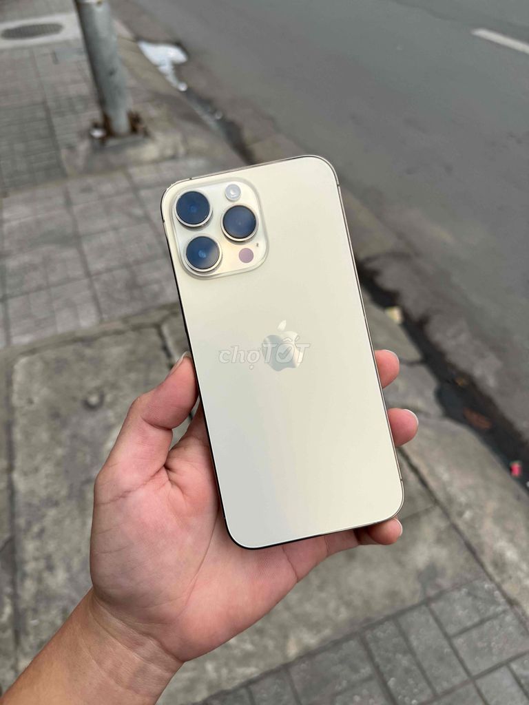 Apple iPhone 14 Pro Max 256GB Vàng 99% đẹp. Mua bán Điện thoại tại Thành phố Nha Trang Khánh Hòa được đăng bởi Việt hình 1