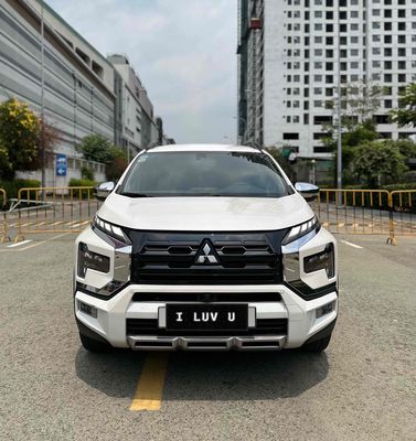 Mitsubishi Xpander Cross Trắng