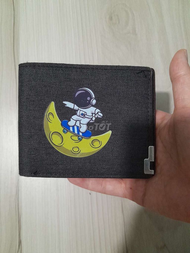 Ví nam vải canvas đen đơn giản. Mua bán Túi xách tại Thành phố Vũng Tàu Bà Rịa - Vũng Tàu được đăng bởi Huệ Trần hình 1